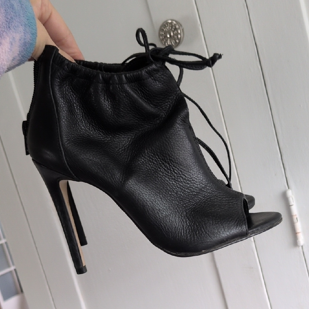 Black Leather Heels From Aldo, Size 5